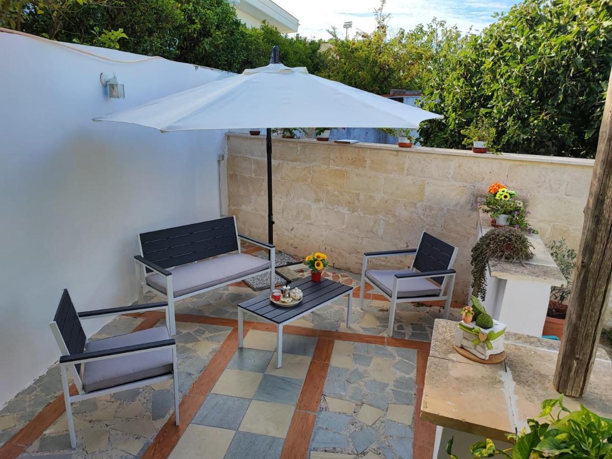 Bed and Breakfast Villino Tronchetto Bianco à Mola di Bari Extérieur photo